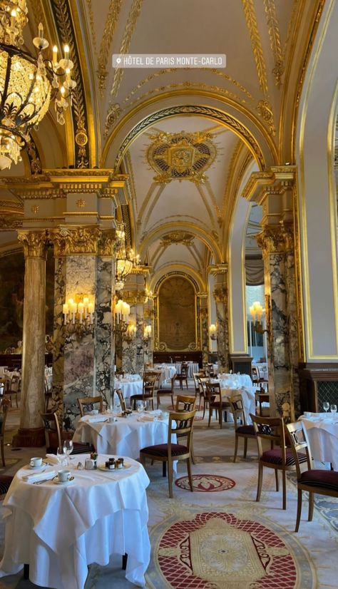 Luxury Restaurant Interior, Trading Room, Dresses Runway, Jewelry Nails, Fancy Restaurants, Luxury Restaurant, Dress Bag, Rich Girl Lifestyle, Paris Aesthetic