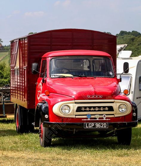 Old Toyota Trucks, Old Wrecker Truck, International Lonestar Trucks, Old Lorries, Camper Caravan, Ford Lincoln Mercury, Australian Steam Locomotives, Tow Truck, Camper Trailers