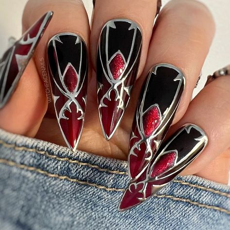 🩸 Fit for a Vampire 🩸 Semi Transparent for a Stained Glass look 🩸 Sizing kits recommend 🩸 🩸 Everything @magpie_beauty 🩸 Black & Red Jellies 🩸 Felix & Gms 🩸 Black Gel Paint & Diana Chrome 🩸 Tio #vampiregoth #gothfashion #gothgoth #vamplife #vampires #vampira #vampirefreaks #gothicnails #gothnails #cateyenails #stainedglasspressonnails #stainedglassnails #gothicstainedglass #salemwitch #witchygoth #witchynails #gothiclife #gothicaesthetic #gothpressonnails #gothbeauty #halloweenallyear #... Red And Silver Nails Ideas, Stained Glass Nail Art Tutorial, Stained Glass Window Nails, Gothic Halloween Nails, Vampire Inspired Nails, Little Red Riding Hood Nails, Heartbreak Nails, Ombre Tip Nails, Phantom Of The Opera Nails