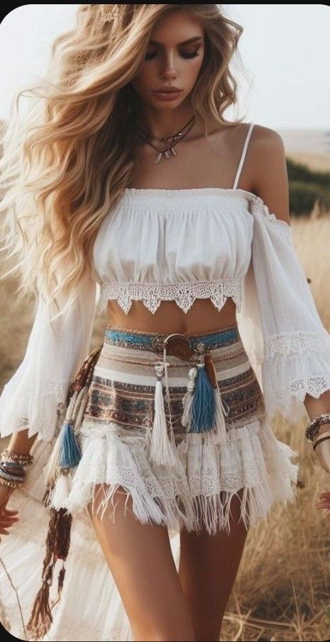 Olivia Marcarelli, Free Spirited Outfits, Bohemian Outfits Women, Boho Summer Outfits Bohemian, Coachella Outfit Boho, How To Wear A Blanket Scarf, Boho Looks, Hippie Chic Fashion, Estilo Hippie