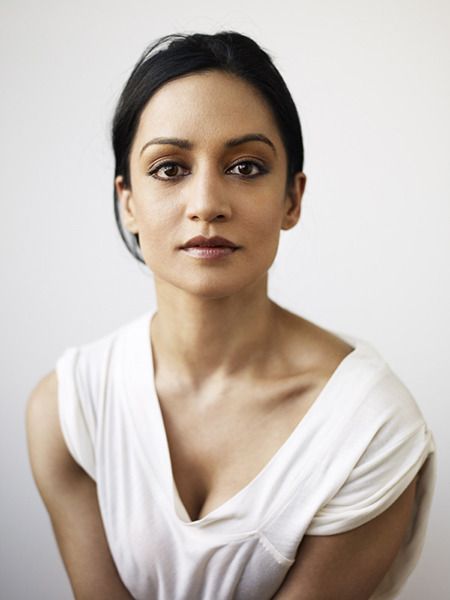 Archie Panjabi, The Good Wife, British Actresses, Brown To Blonde, Good Wife, Girl Crush, White Tank, Pretty Face, Serie Tv