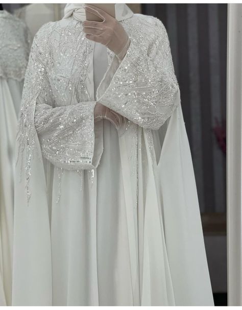 Kimonos, Nikkah Abaya Outfit, Arab Nikkah Dress, White Abaya Wedding Dress, Nikkah Abaya Aesthetic, Wedding Abaya Hijab Bride, Modest Bridal Dress, White Bridal Abaya, Islamic Nikkah Outfit