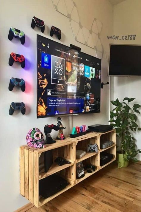 If you too have an unfinished basement in your home, here’s how you can provide it a more tasteful look. Basements are like extra rooms! Playstation Room, Boys Game Room, Small Game Rooms, Video Game Room Design, Interior Vintage, Video Game Rooms, Gaming Room Setup, غرفة ملابس, Gamer Room