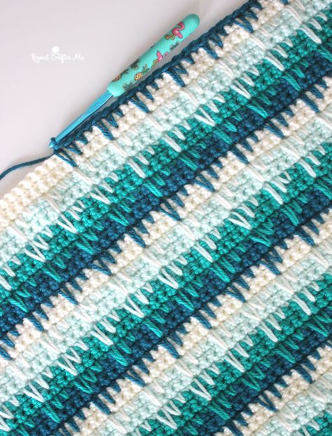 Crochet Spike Stitch Blanket - Repeat Crafter Me Crochet Spike Stitch, Spike Stitch, Repeat Crafter Me, Stitch Blanket, Manta Crochet, Crochet Square Patterns, Crochet Instructions, Crochet Books, Crochet Stitches Patterns