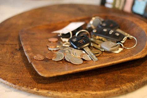 Key Storage Bowls, Bowl For Keys And Wallet, Key Dish Entryway, Key Holder Bowl, Key Shaped Key Holder, Key Tray, Do It Yourself Projects, Key Holder, Key