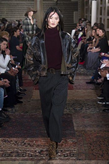 Ralph Lauren Fall 2018 Ready-to-Wear Collection - Vogue Ralph Lauren Fall, Winter Mode, To Wear, Looks Street Style, Mode Inspo, 가을 패션, Black Leather Jacket, Mode Vintage, Looks Style