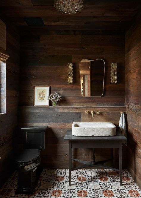 Charles and Co Dutchess County Small Masculine Bathrooms, Cowboy Chic Interior Design, Modern Hunting Cabin, Hunting Lodge Bathroom, Southwest Bathroom Ideas, Amber Interiors Bathroom, Modern Cabin Interior Design, Modern Cabin Bathroom, Hunting Lodge Interiors