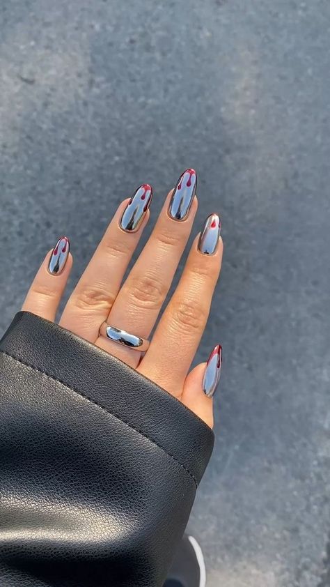 54K views · 545 reactions | Daily Charme on Reels | Giulio Cercato · The Haunted Hour Subtle Halloween Nails, Spooky Punch, Silver Chrome Nails, Halloween Nail Art Ideas, Witchy Nails, Cute Halloween Nails, Silver Chrome, Halloween Nail Designs, French Tips