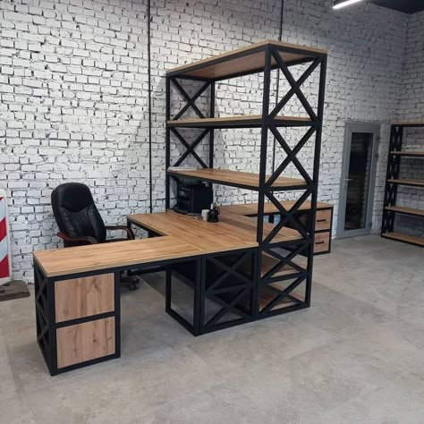 Meja Industrial, Home Studio Setup, Small Home Offices, Industrial Design Furniture, Office Area, Welding Table, Iron Furniture, Home Office Setup, Welding Art