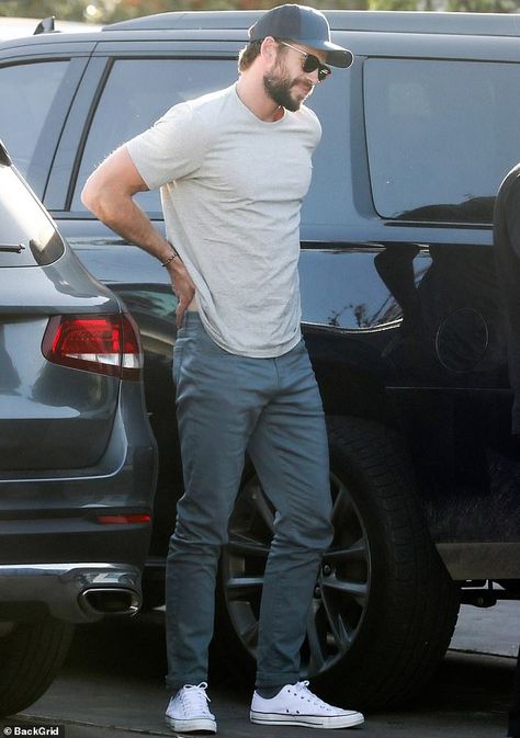 Liam Hemsworth rocks a casual T-shirt as he enjoys shopping outing to the John Varvatos store | Daily Mail Online Men’s T Shirt And Jeans Outfit, Mens Jeans And T Shirt Style, Current Men’s Fashion, T Shirt With Jeans Outfits Men, Men’s T Shirt Outfit, Best T Shirts Men, Cool Styles For Men, Jeans And Tshirt Men, Liam Hemsworth Style