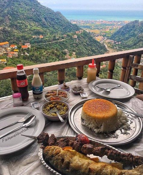 Lunch with a spectacular view in Ramsar, Mazandaran, Iran | Photo by Fatemeh Bostak Gilan Iran, Iran Tourism, Iran Food, Iranian Cuisine, Visit Iran, Iran Culture, Iran Pictures, Persian Cuisine, Iranian Food