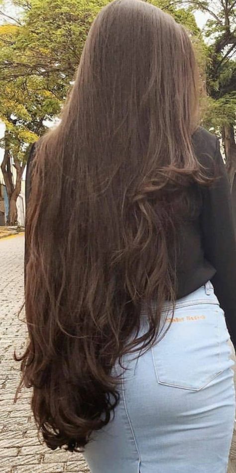 V Cut Hairstyle, Layers For Long Hair, Summer Hair Inspiration, Hip Length Hair, Hair Cut For Girls, V Shape Hair, Easy Care Hairstyles, Hair Inspiration Long, Long Silky Hair