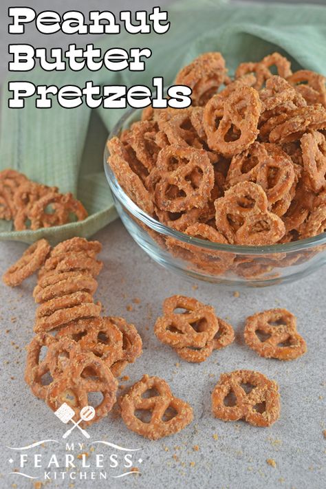 Pretzels And Peanut Butter, Pretzel Snack Recipes, Ku Football, Bakery Snacks, Peanut Butter Pretzels, Ranch Pretzels, Seasoned Pretzels, Snacks Sweet, Feed The Hungry