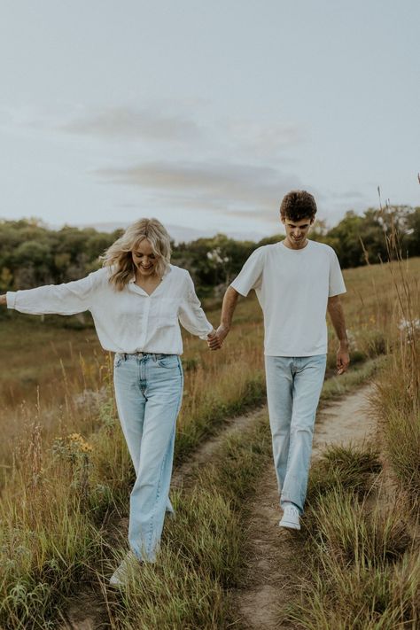 Engagement Photo Shoot Outfits, Picnic In The Woods, Engagement Photos Outfits Spring, Downtown Omaha, Cute Western Outfits, Denim Photoshoot, Engagement Photo Dress, Engagement Shoot Outfit, Engagement Session Ideas