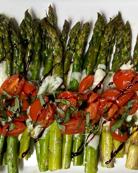 Caprese Asparagus Caprese Asparagus Recipes, Caprese Roasted Asparagus, Caprese Asparagus, Asparagus And Tomatoes, Veggies And Rice, Tomato Mozzarella Basil, Asparagus Dishes, Asparagus Recipes Roasted, Fruit Soup