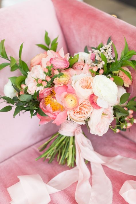 Peach Wedding Colors, Modern Wedding Bouquets, Bridal Bouquet Pink, Blush Bouquet, Wedding Bouquets Pink, Bridal Bouquet Flowers, Coral Wedding, Pink Wedding Flowers, Peach Wedding