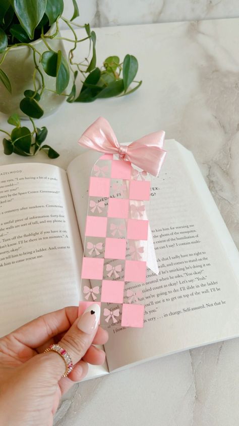 Checkered Bookmark,Acrylic Checked Bookmark for Book Lovers,in my book lover era acrylic bookmark,cute checkered bookmark, neutral checkered About: aesthetic and cute acrylic bookmark for all book lovers . this stunning lightweight bookmark is perfect to keep yourself from dogear marking your precious books 😊 Details  Made from light weight acrylic  High quality premium permanent vinyl  Comes with a complimentary bow How to order  1) Choose color  Need a coupon ?  sign up for our newsletter  ht Harry Potter Acrylic Bookmarks, Acrylic Book Marks, Punch Needle Bookmark, Vinyl Bookmarks, Acrylic Bookmark Ideas, Customized Bookmarks, Bookmarks Acrylic, Holiday Bookmarks, Bookmark Acrylic