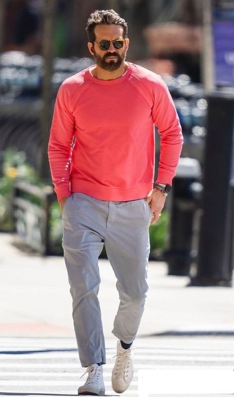 Mens Style Athletic, Mens Clothing Athleisure, Minimalist Athleisure Outfits Men, Men’s Sporty Style, Men’s Athletic Fashion Outfits, Athleisure Men’s Summer Outfits, Ryan Reynolds Style Summer, Mens Fashion Ryan Reynolds, 40 Average Men’s Casual Outfits For Men Over 50