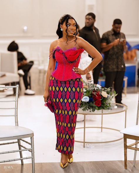 Couture, African Prints, Kente Gown, Sister Of The Groom, Kente Dress, Fashion Traditional, Kente Styles, African Fashion Traditional, African Print Fashion Dresses