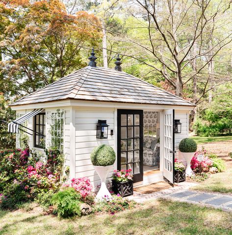 Garden Shed Exterior, Garden Shed Exterior Ideas, She Shed Exterior, Shed Exterior Ideas, White Shed, She Shed Interior Ideas, Shed Exterior, She Shed Decorating Ideas, Shed Guest House