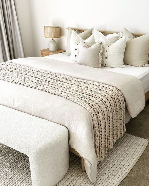 Bedding Styling, Neutral Bed Linen, Bed Runner, June 15, Bed Styling, Bedroom Inspo, Decor Bedroom, Guest Bedroom, The Chic