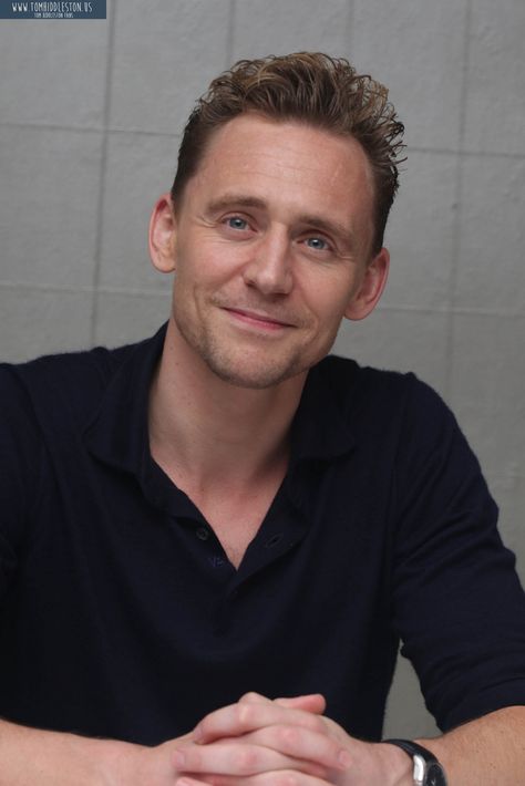 Tom Hiddleston "The Night Manager" Press Tour The London Hotel in West Hollywood, CA 21.3.2016 From http://tomhiddleston.us/gallery/thumbnails.php?album=666 Tom Hiddleston Short Hair, Tom Hiddleston Aesthetic, Loki Tom Hiddleston, Night Manager, Gentleman Aesthetic, Thomas William Hiddleston, Loki Marvel, Loki Laufeyson, Tom Hiddleston Loki