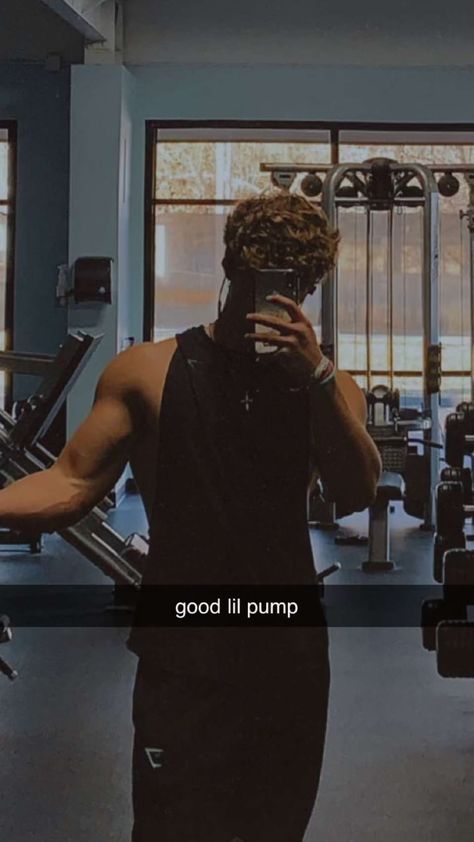 Gym Mirror Pics Men, Gym Story Instagram Boy, Gym Story Instagram Men, Gym Poses Selfies Men, Gym Pictures Instagram Story, Gym Mirror Selfie Men, Gym Pics Men, Gym Pics Snapchat, Gym Pose