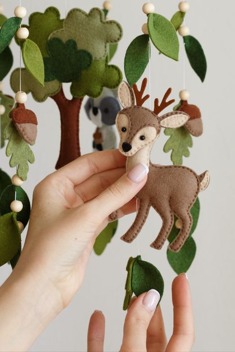 Felt Woodland, Mobile Ideas, Woodland Animals Theme, Handmade Felt Ornament, Rainbow Mobile, Woodland Mobile, Diy Baby Mobile, Mobile Crib, Felt Animal Patterns