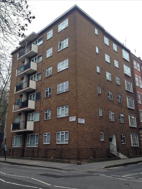 London Council Flats, Britpop Aesthetic, British Core, Newham London, Council Flat, Low Income Apartments, Paddington London, Jacqueline Wilson, Council Estate