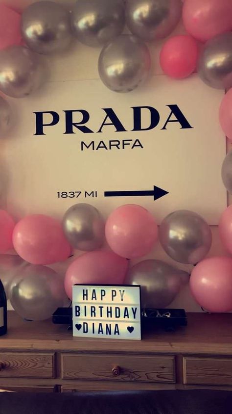 Prada Birthday Party Ideas, Prada Themed Birthday Party, Gossip Girl Bachelorette Party, Gossip Girl Themed Birthday Party, Gossip Girl Themed Party, Gossip Girl Birthday Party, Prada Marfa Gossip Girl, Gossip Girl Birthday, Gossip Girl Decor