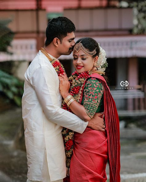 Kerala Wedding Poses, Tamil Wedding Couple Poses, Kerala Photos, Marriage Photoshoot, Marriage Poses, Marriage Stills, Wedding Couple Pictures, Indian Bride Poses, Muslim Wedding Photography