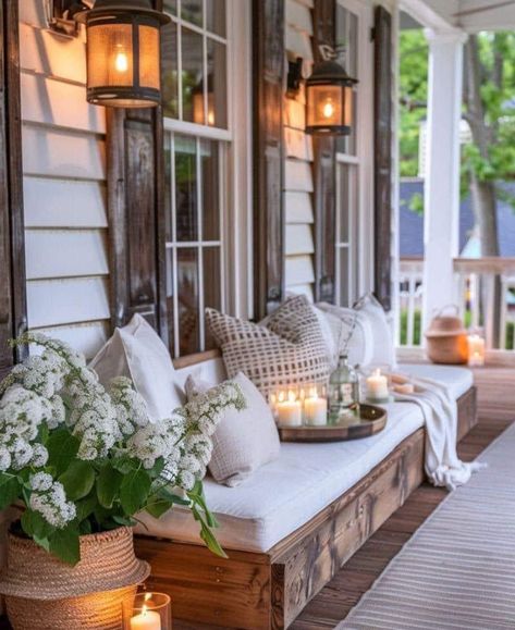 Porch Reading Nook, Summer Front Porch Decor, Shabby Chic Porch, Front Porch Decor Ideas, Summer Porch Decor, House Front Porch, Farmhouse Patio, Front Porch Design, Summer Porch