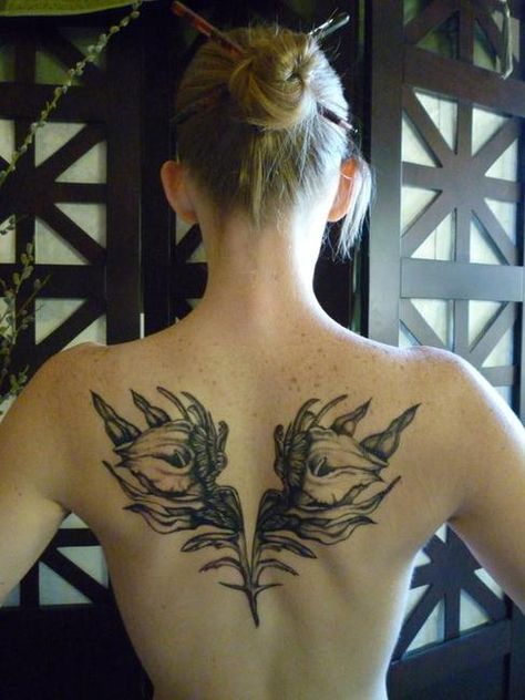 Black Swan Tattoo Movie, Black Swan Lily, Lilies Tattoo, Black Swan Tattoo, Black Swan Movie, Swan Wings, Swan Tattoo, Girl Back Tattoos, Lily Tattoo