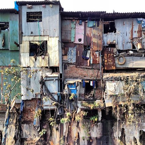 Dharavi Mumbai, Shanty Town, Mumbai India, Hair Images, Old Building, Urban Area, Incredible India, Abandoned Places, Mumbai