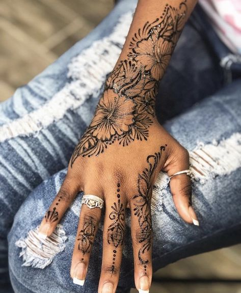 Mandala Tattoo On Hand Women, Womens Hand Tattoos Mandalas, Lace Mandala Tattoo Hand, Henna Hand Tattoos Black Women, Hand Tats For Black Women, Filigree Hand Tattoo, Hand Sleeve Tattoo Women, Women’s Hand Tattoo Ideas, Beautiful Hand Tattoos For Women