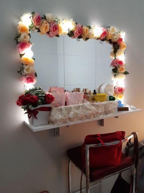 Vanity Mirror With Lights And Flowers, Fake Flowers Around Mirror, Fake Flower Mirror, Fake Flowers Decor Bedroom, Flower On Mirror, Mirror Fake, Flower Vanity, Affordable Room Decor, Fake Flowers Decor