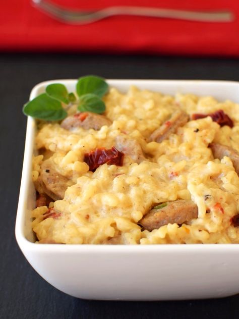 Risotto just got a whole lot easier and more delish! Creamy Dairy-Free Baked Risotto (Italian-Style) Dairy Free Risotto, Metabolism Recipes, Baked Risotto, Go Dairy Free, Healthy Italian, Dairy Free Dinner, Dairy Free Diet, Allergy Friendly Recipes, Sun Dried Tomatoes