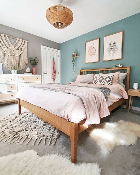 Calming Bedroom, Wooden Bedroom, Oak Bedroom, Wooden Bed Frames, Boho Luxe, Spare Bedroom, Wood Bedroom, Remodel Bedroom, Main Bedroom