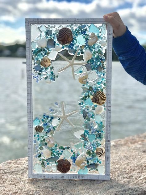 Sea Glass Window Art, Beach Window, Sea Glass Window, Sea Glass Mosaic, Sea Glass Art Projects, Coastal Wreath, L'art Du Vitrail, Sea Glass Ideas, Beach Glass Crafts