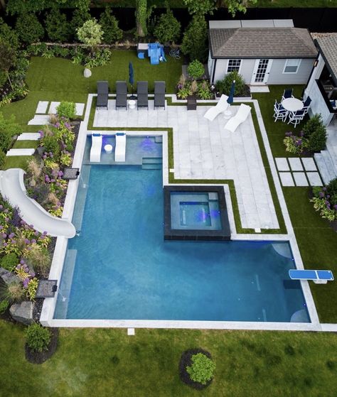 Backyard Pool Designs Landscaping, Modern Pool Designs, Pool Design Plans, Case Creole, Backyard Landscaping With Pool, Luxury Pools Backyard, Backyard Pool Design, Dream Backyard Pool, Family Backyard