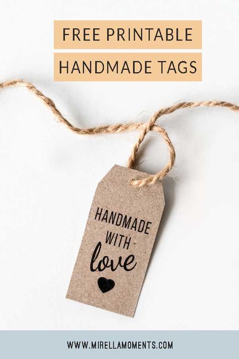 Cute tags are the perfect finishing touch to your handmade items. I've designed these printable handmade with love tags, that you can download for free and print as many as you want. Attach the tags to your knit, crochet or sewn gifts or project to make the receiver feel special! #printabletags #freeprintable #handmade #knitting #crochet Personalized Gift Tags Printable, Christmas Card Wishes, Crochet Labels, Homemade Tags, Free Printable Tags, Free Printable Gifts, Free Printable Gift Tags, Labels Printables Free, Handmade Packaging