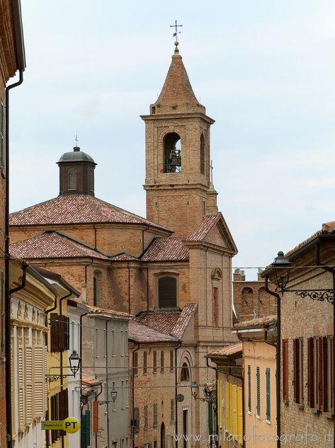 San Gimignano Italy Photography, Italy Church, Italy Rimini, Garibaldi Castle, Rimini, Visit Italy, Notre Dame, Cityscape, Monument