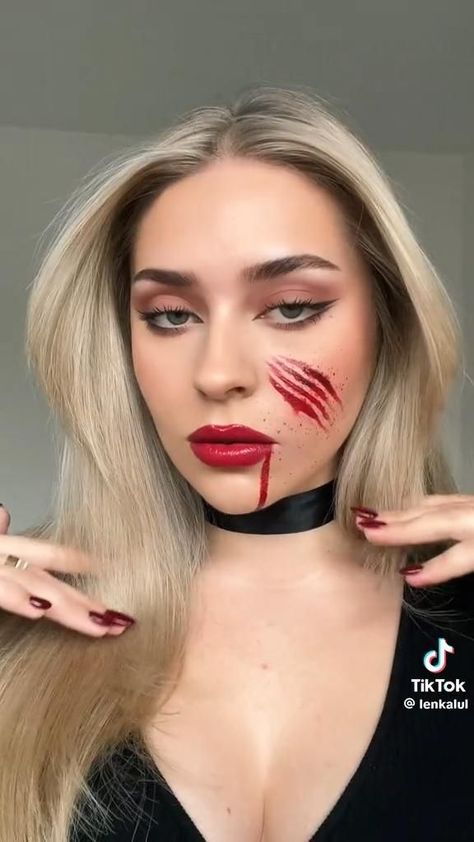 Nem Halloween Makeup, Maquillage Halloween Simple, Teknik Makeup, Halloweenský Makeup, Holloween Makeup, Couples Halloween Costume Ideas, Halloween Costume Ideas For Couples, Costume Ideas For Couples, Classy Halloween Costumes