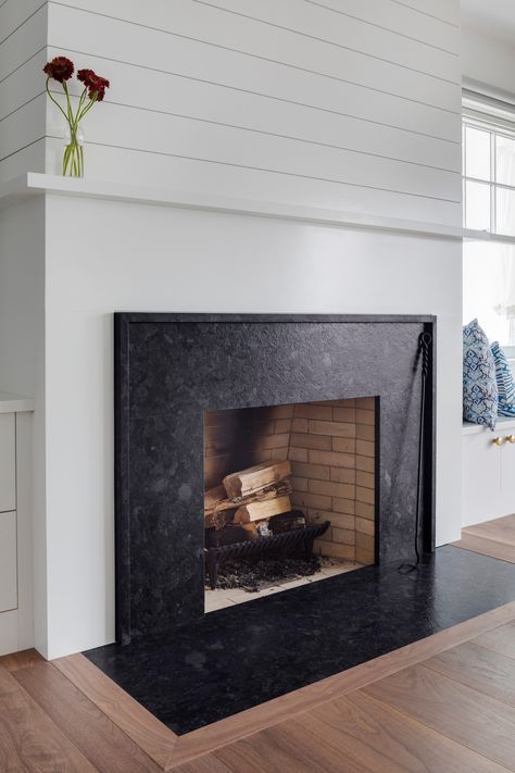 Brown granite fireplace hearth and surround Leathered Granite Fireplace Surround, Honed Granite Fireplace Surround, Fireplace No Surround, Granite Surround Fireplace, Granite Around Fireplace, Fireplace With Granite Surround, Granite Hearth Fireplace, Black Granite Fireplace Surround, Mantel Renovation