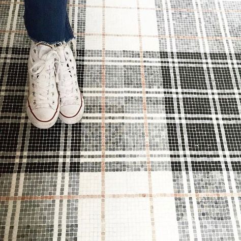 KimberlyHandlerDesigns on Instagram: “Check out this tile floor by @shophousedesign plaid mosaics! 👌🏻#mosaic #mosaics #tilefloor #tiles #marble #plaid #plaidtile…” Plaid Mosaic Tile, Plaid Bathroom Tile, Plaid Tile Floor, Plaid Floor Tile, Gingham Tile, Plaid Tile, Mosaic Bathroom Floor, Ski Chic, Tile Selection