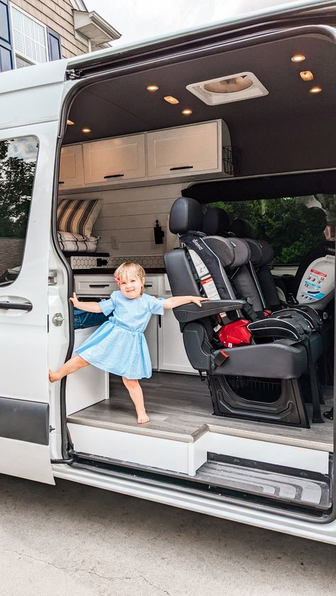 Simple Sprinter Van Conversion, Small Family Camper, Family Sprinter Van Conversion, Camper Vans For Family Of 4, Ford Transit Camper Conversion Family, Family Sprinter Van, Camper Van Travel, Sprinter Van Conversion For Family Of 5, Camper For Family Of 5