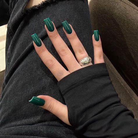 Emerald Nails, Green Acrylic Nails, Grunge Nails, Green Nail, Nails 2023, Square Acrylic Nails, Fire Nails, Short Acrylic Nails, Best Acrylic Nails