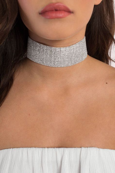 Bling Choker, Accessories Outfit, Helix Piercing Jewelry, Sundresses Women, Outfit Simple, Trendy Jewerly, Elegant Bridesmaid Dresses, Rhinestone Choker Necklace, Rhinestone Choker