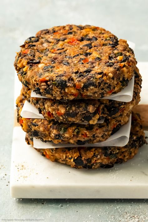 Black Bean Burger Patties, Meatless Patty Recipes, Bean Burger Patties, Vegetarian Black Bean Burger, Black Beans Patties, Veggie Bean Burgers, Black Beans Burgers, Black Bean Patties Vegan, How To Make Black Bean Burgers