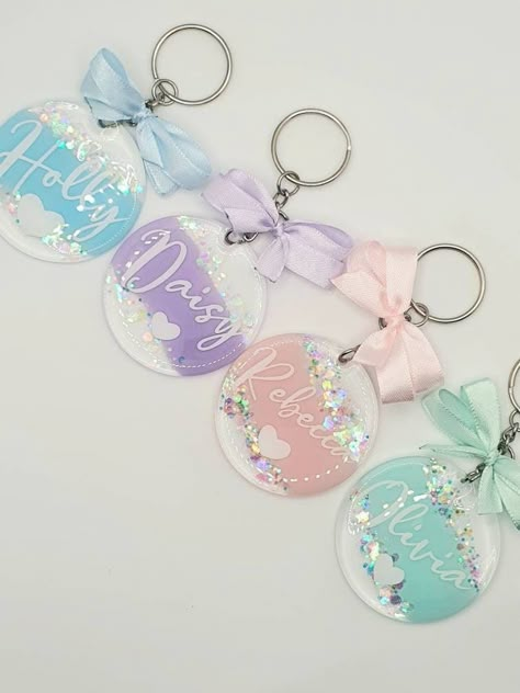 Acrylic Resin Keychains, Initial Keychains, Personalised Keychain, Resin Keyrings, Resin Keyring, Diy Resin Keychain, Glitter Accessories, Mirror Keychain, Keychain Custom